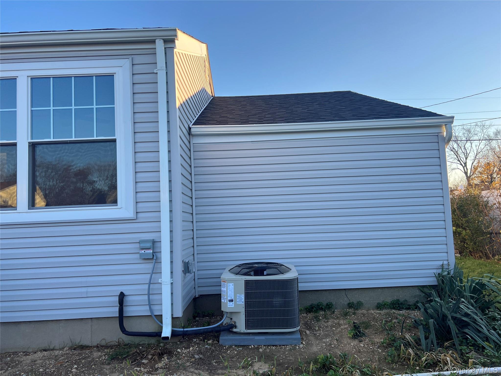23rd image of 31 Stockton St, Islip, NY 11717 | MLS# 1027406