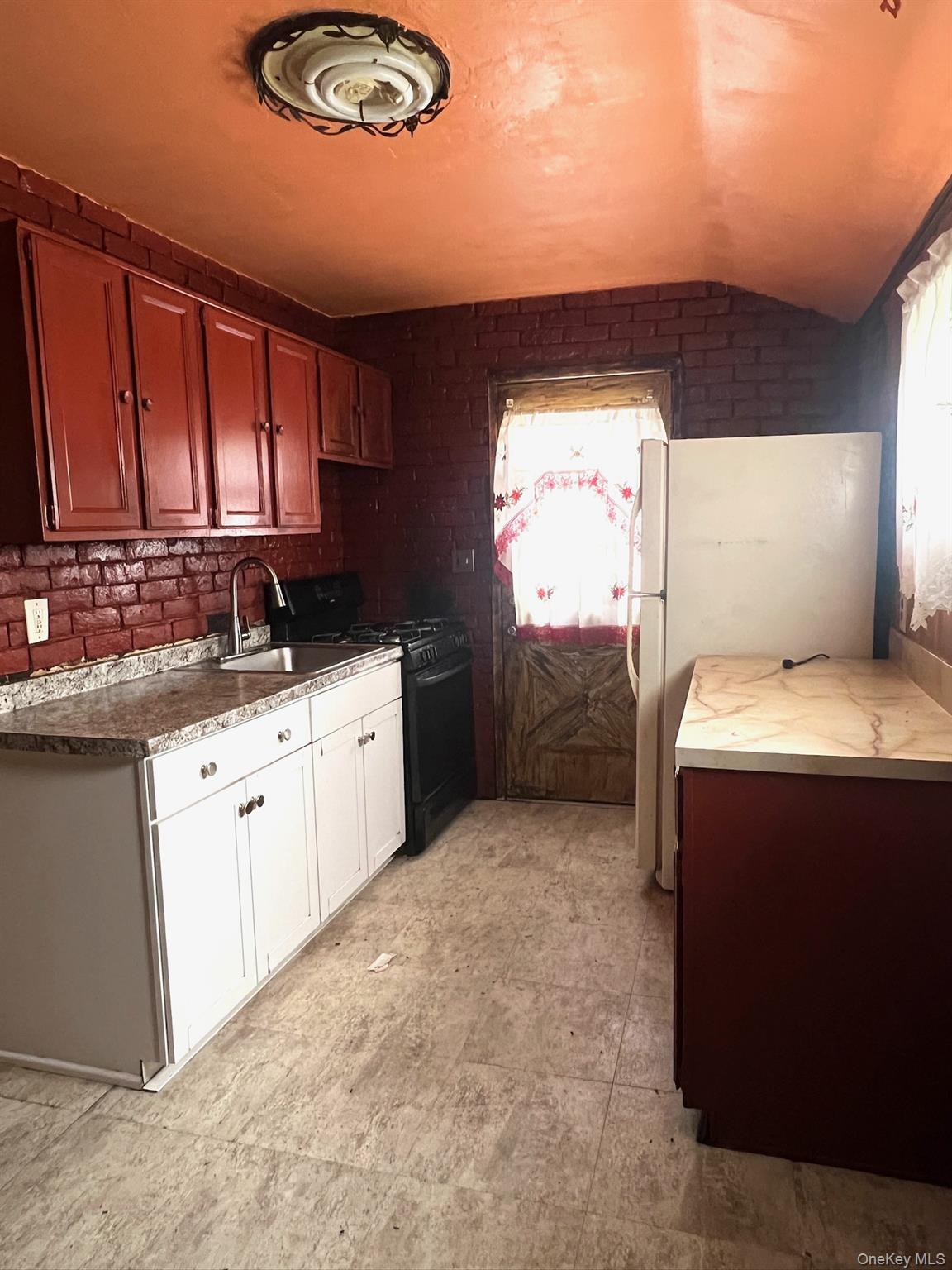 2nd image of 32 Cypress St, Islip, NY 11722 | MLS# 1027416