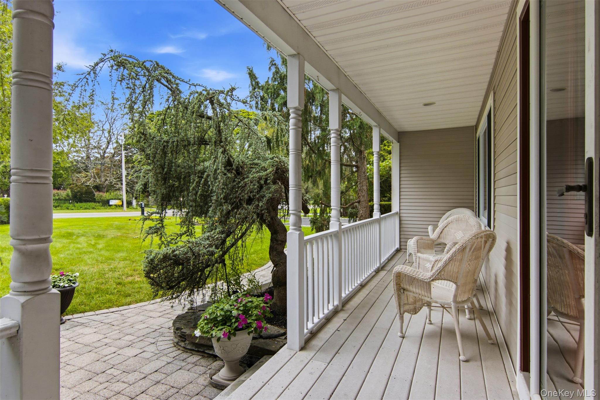 2nd image of 151 Gnarled Hollow Rd, Brookhaven, NY 11733 | MLS# 1027433
