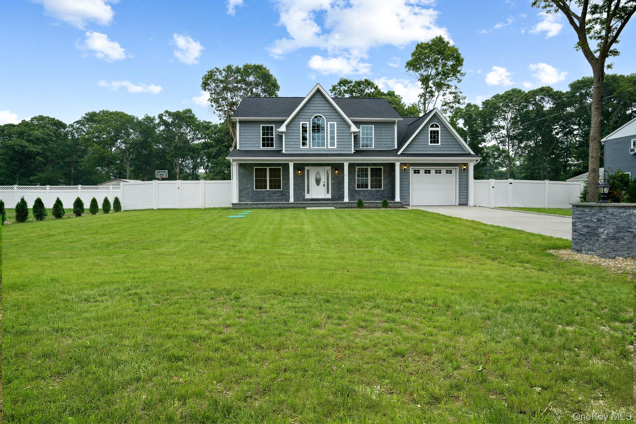 4th image of 37 Pentmoor Dr, Brookhaven, NY 11950 | MLS# 1027464