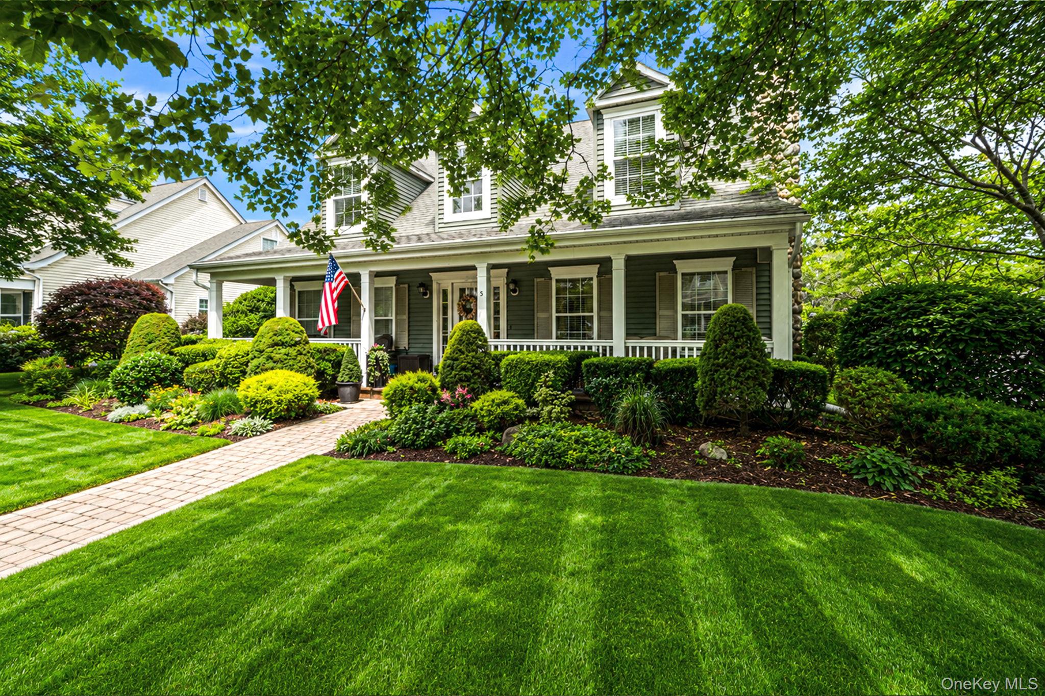 3rd image of 5 Green Ash St, Riverhead, NY 11933 | MLS# 1027530