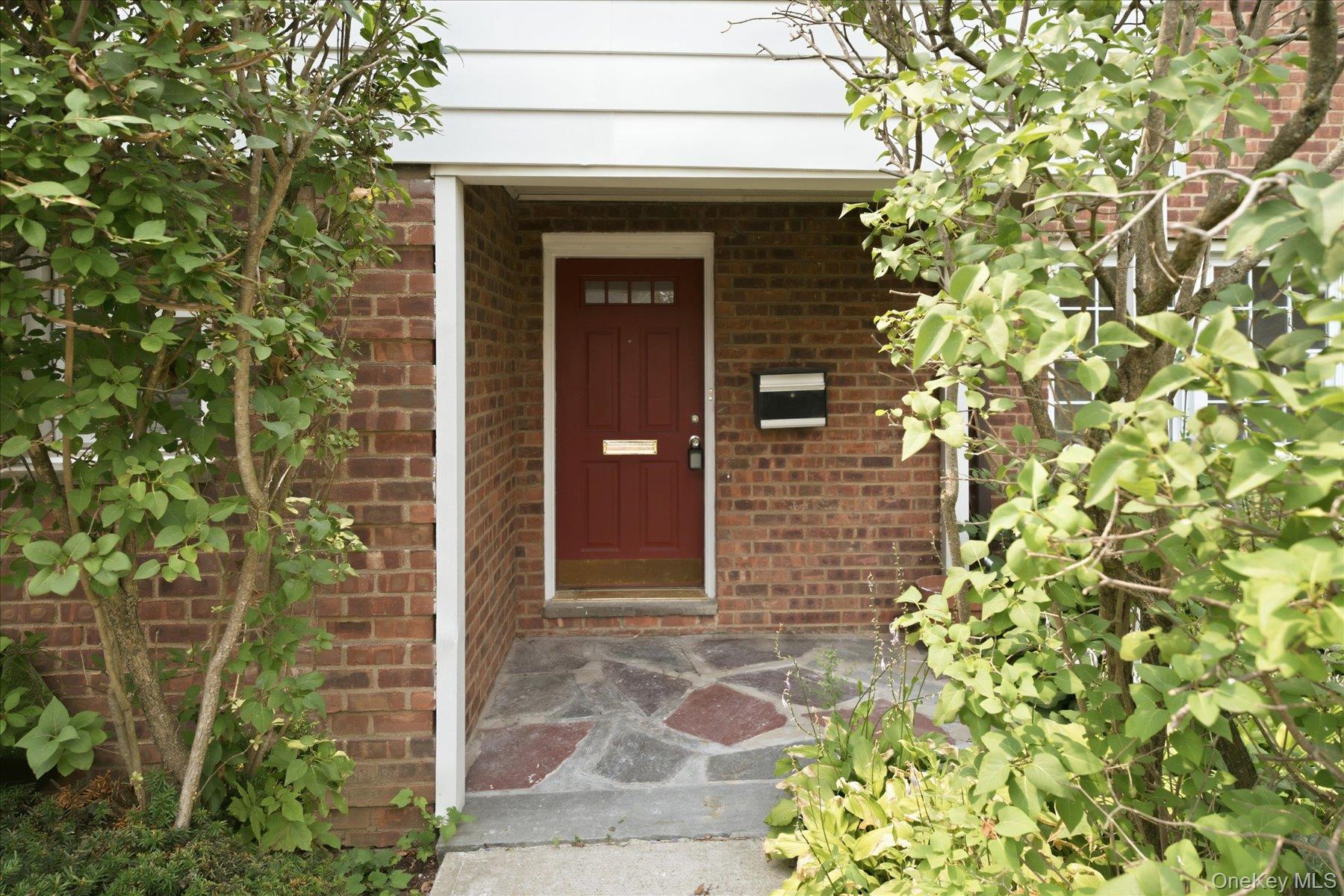 4th image of 117 Robins Rd #117, New Rochelle, NY 10801 | MLS# 1027552