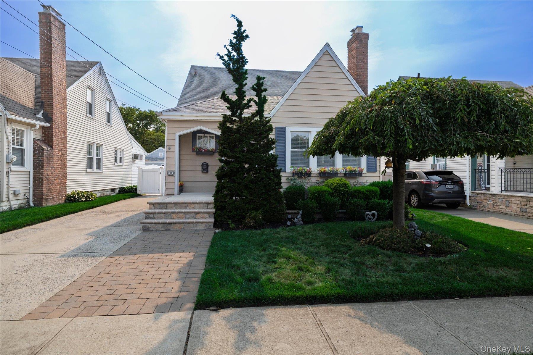 1st image of 43 Devon St, Hempstead, NY 11565 | MLS# 1027554