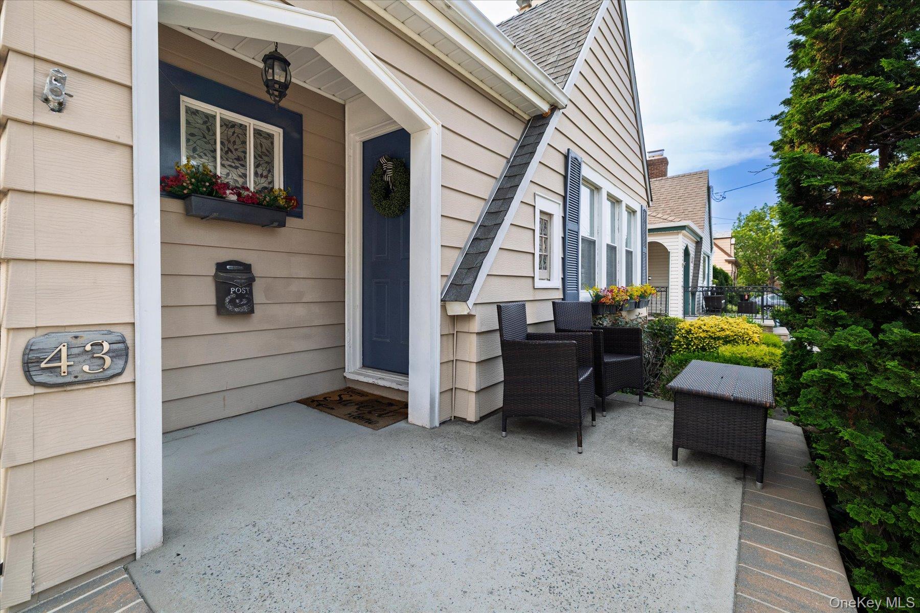 2nd image of 43 Devon St, Hempstead, NY 11565 | MLS# 1027554
