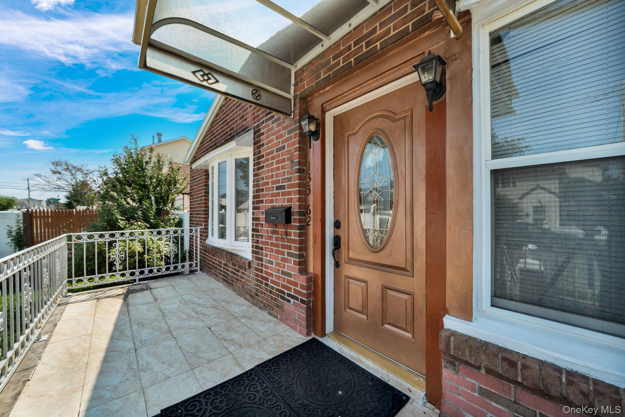 3rd image of 13362 243Rd St, New York, NY 11422 | MLS# 1027576