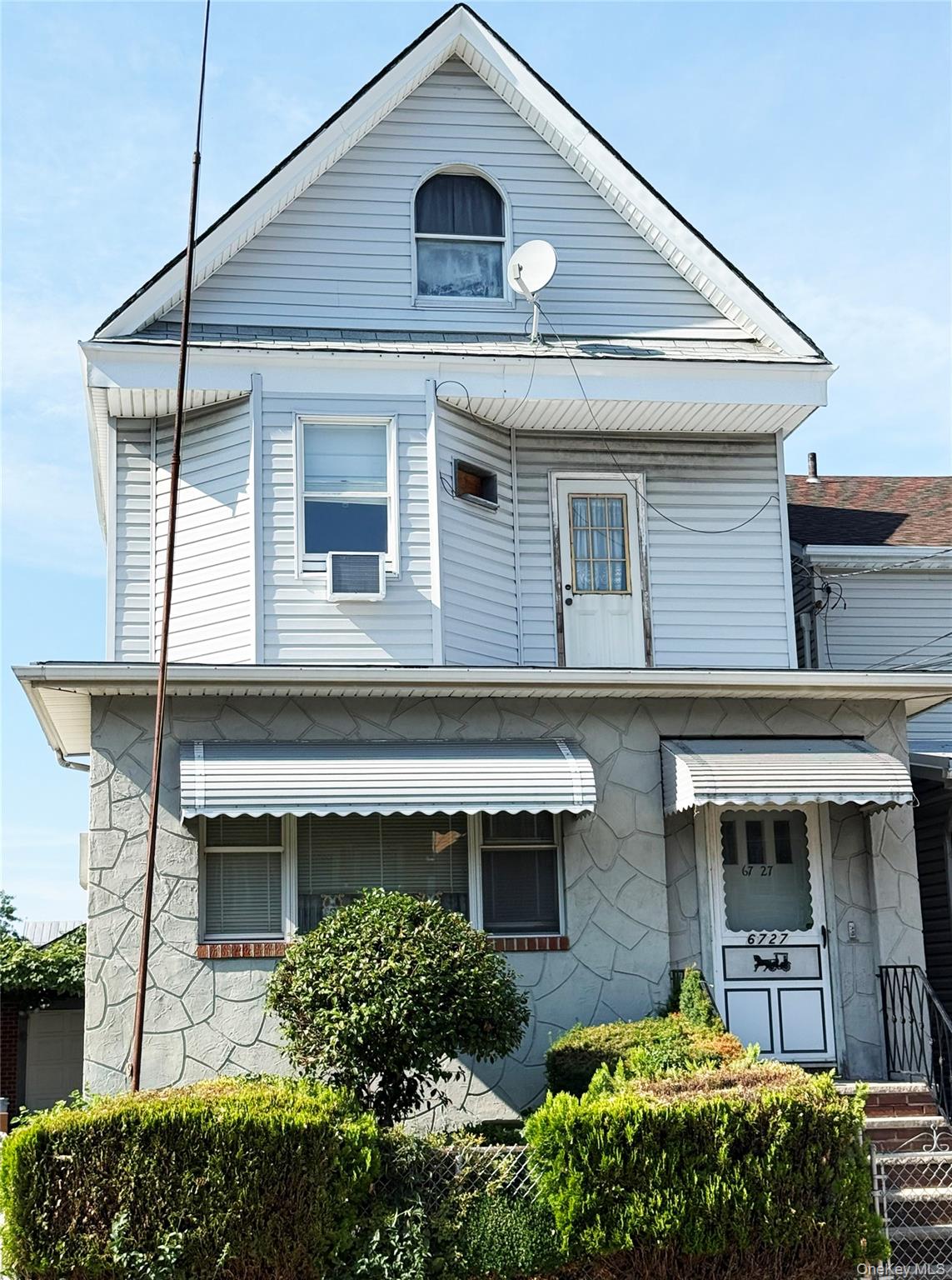 2nd image of 67 27 52nd Ave, Maspeth, NY 11378 | MLS# 1027580