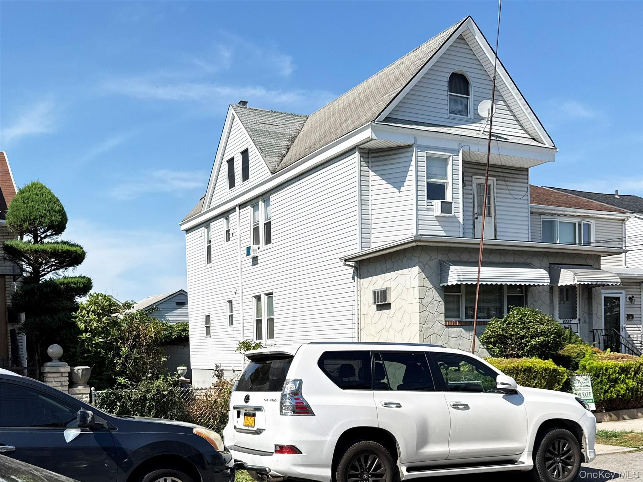 1st image of 67 27 52nd Ave, Maspeth, NY 11378 | MLS# 1027580
