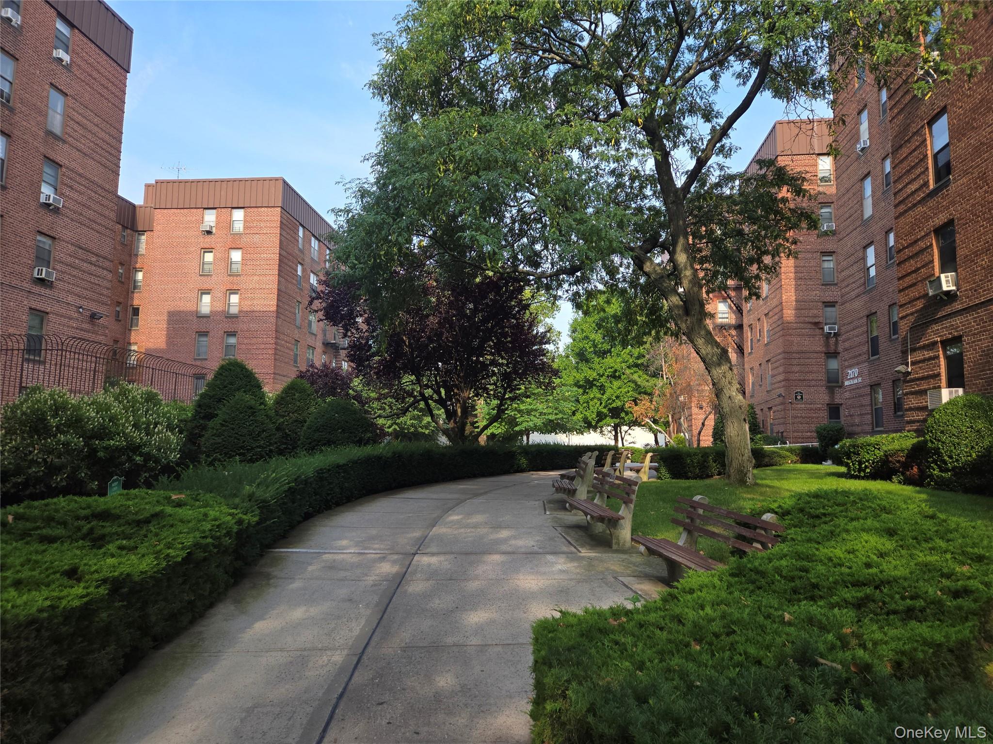 2nd image of 2190 Brigham St #4B, Brooklyn, NY 11229 | MLS# 1027589
