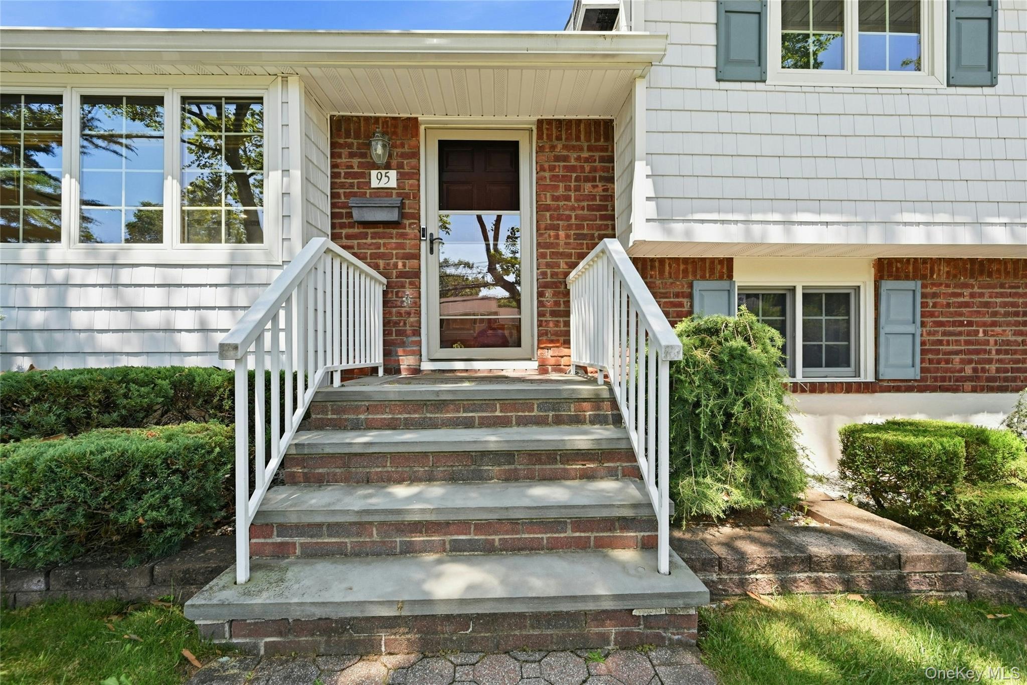 4th image of 95 Miller Blvd, Oyster Bay, NY 11791 | MLS# 1027591