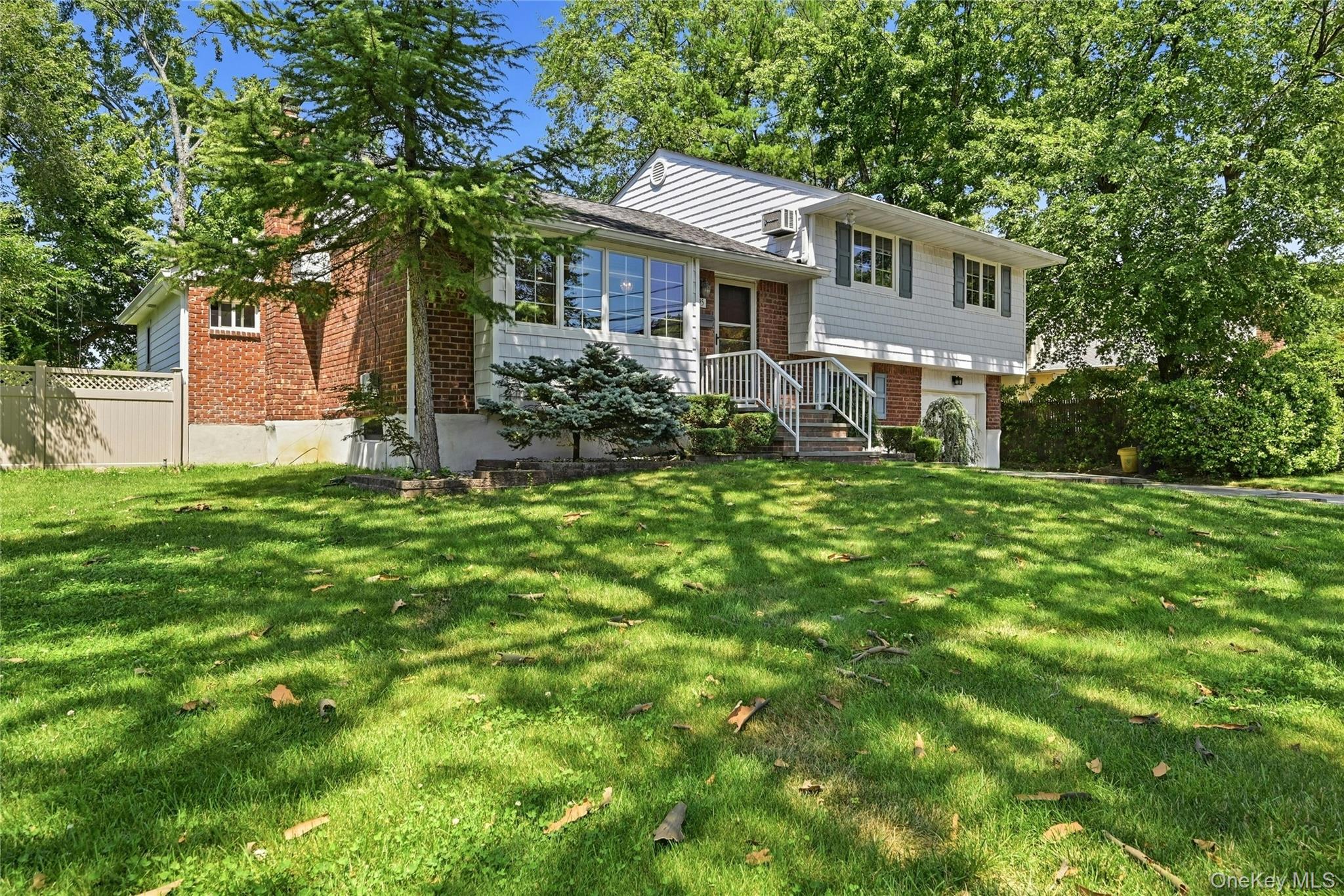 2nd image of 95 Miller Blvd, Oyster Bay, NY 11791 | MLS# 1027591