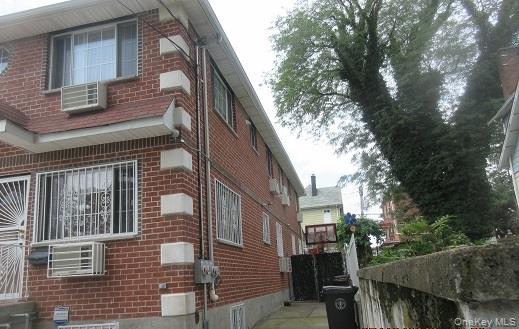 3rd image of 3931 De Reimer Ave, Bronx, NY 10466 | MLS# 1027637