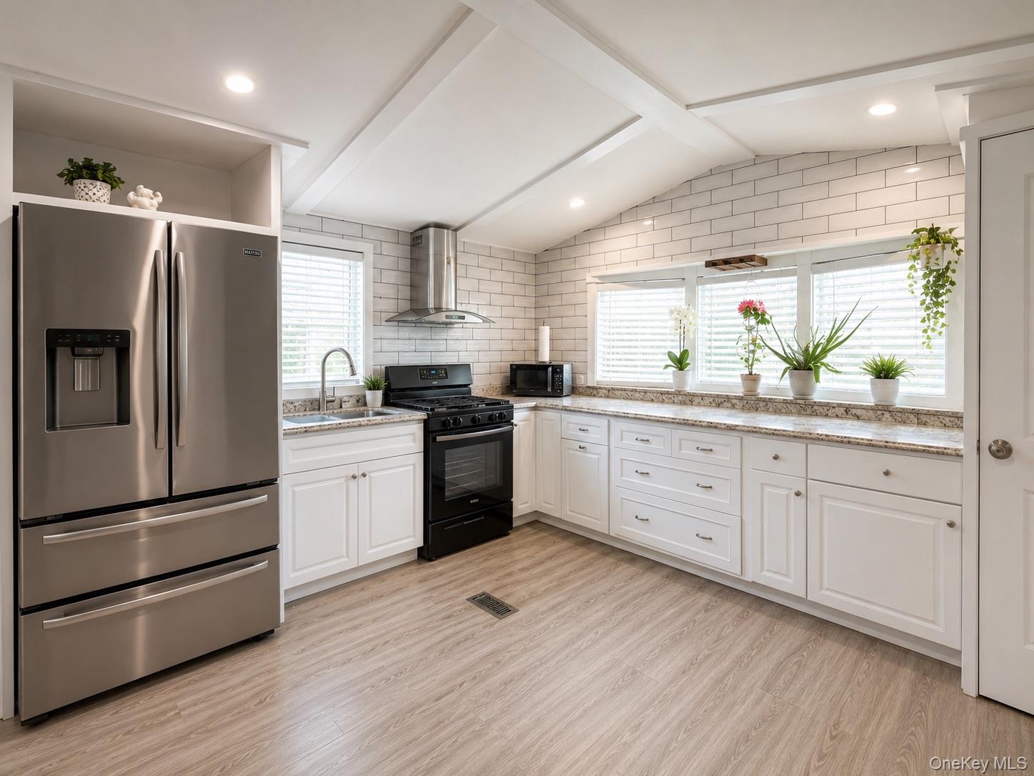 3rd image of 105 Oak View Hwy #20, East Hampton, NY 11937 | MLS# 1027688