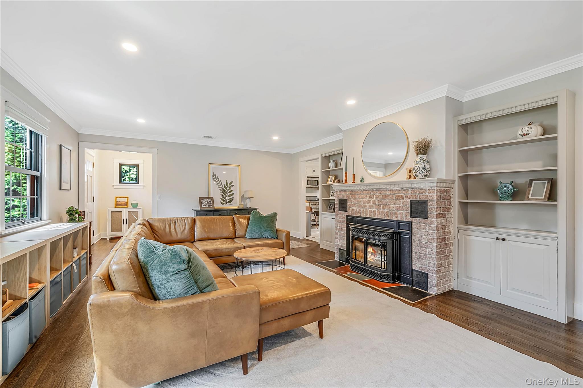 5th image of 188 Hallock St, Riverhead, NY 11901 | MLS# 1027691