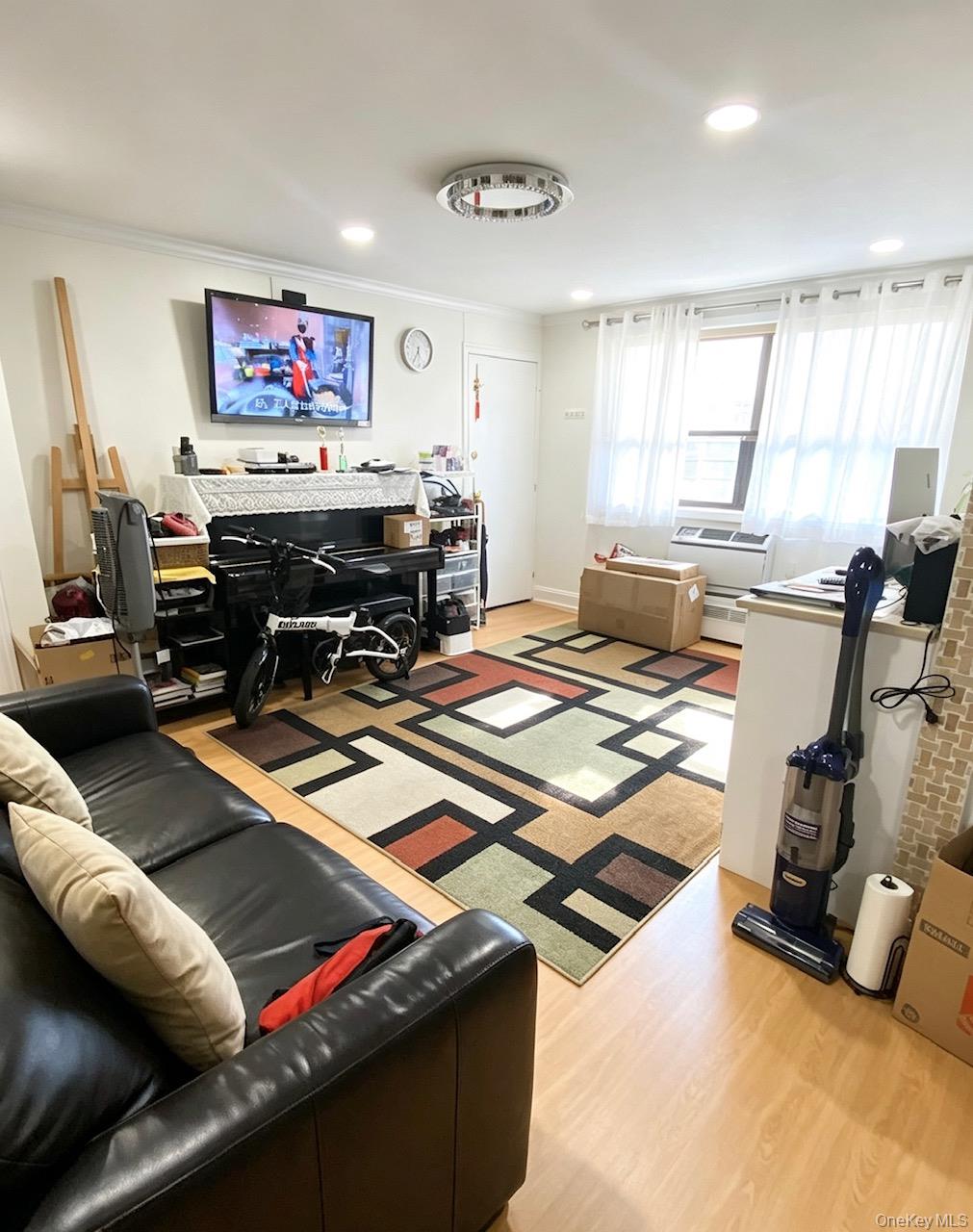 5th image of 67-97 136th St, New York, NY 11367