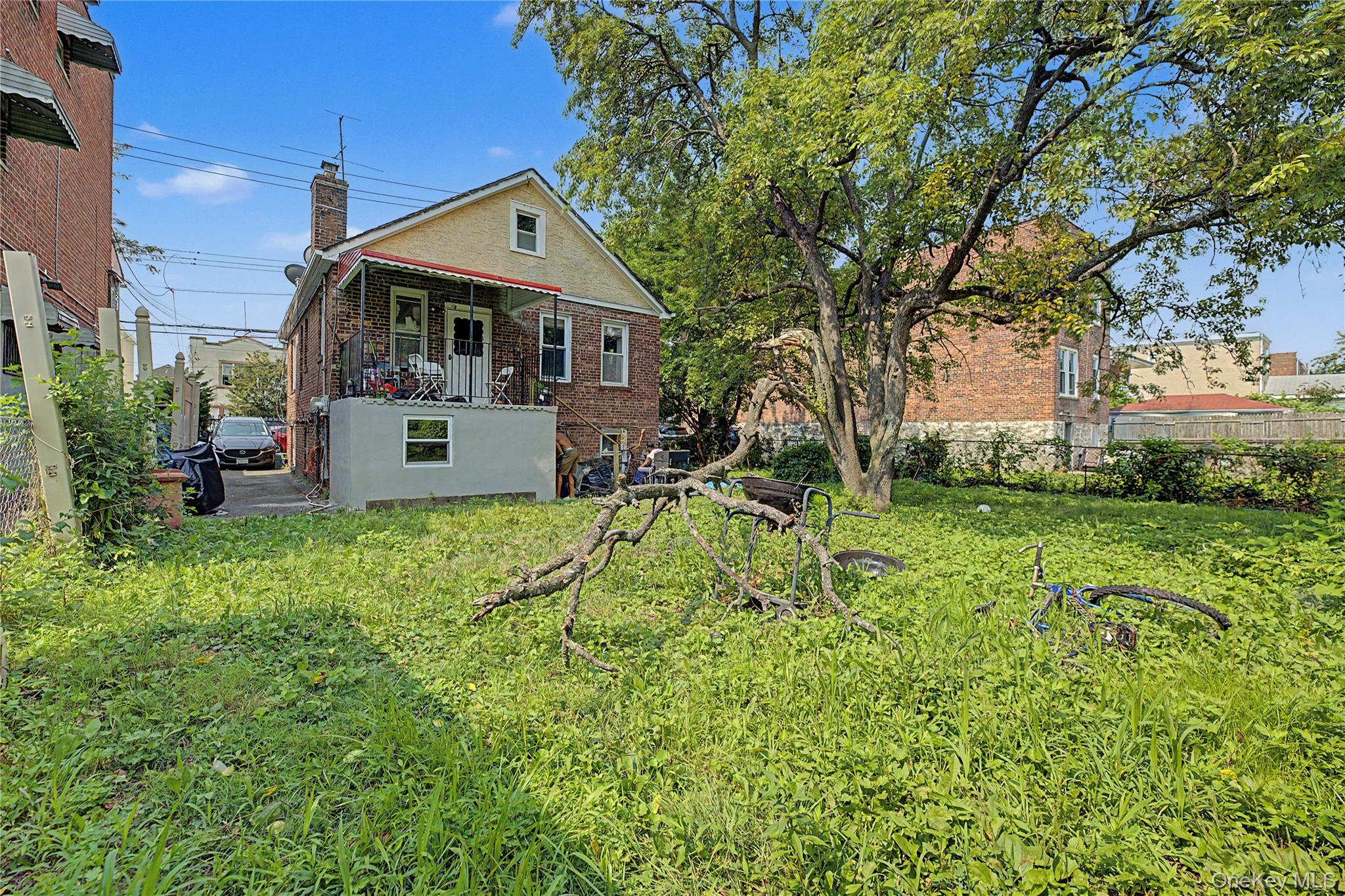 24th image of 953 E 226th St, Bronx, NY 10466 | MLS# 1027704
