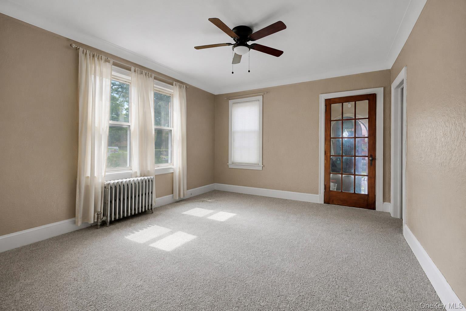 2nd image of 953 E 226th St, Bronx, NY 10466 | MLS# 1027704