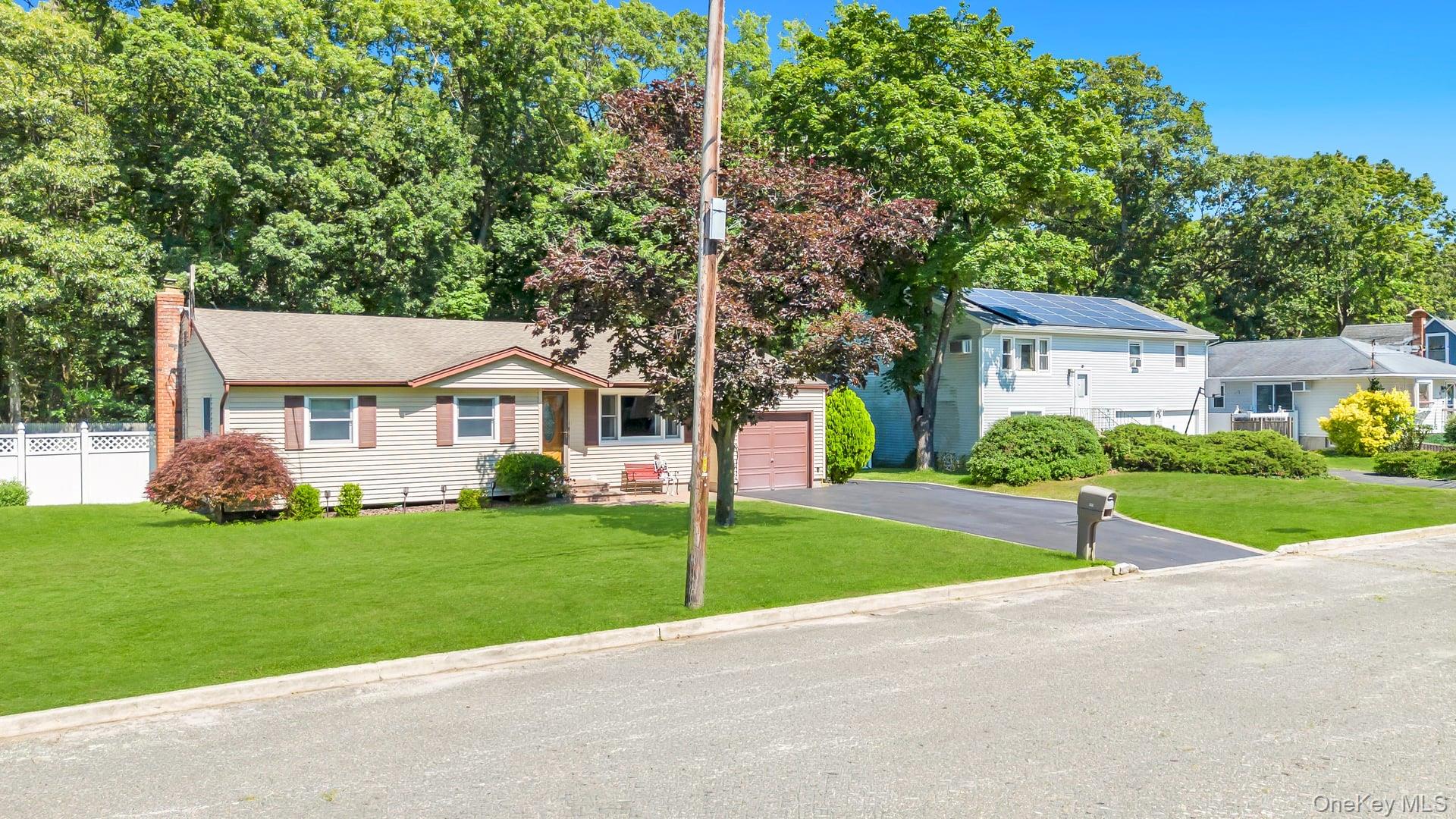 2nd image of 25 Walter Dr, Smithtown, NY 11767 | MLS# 1027714
