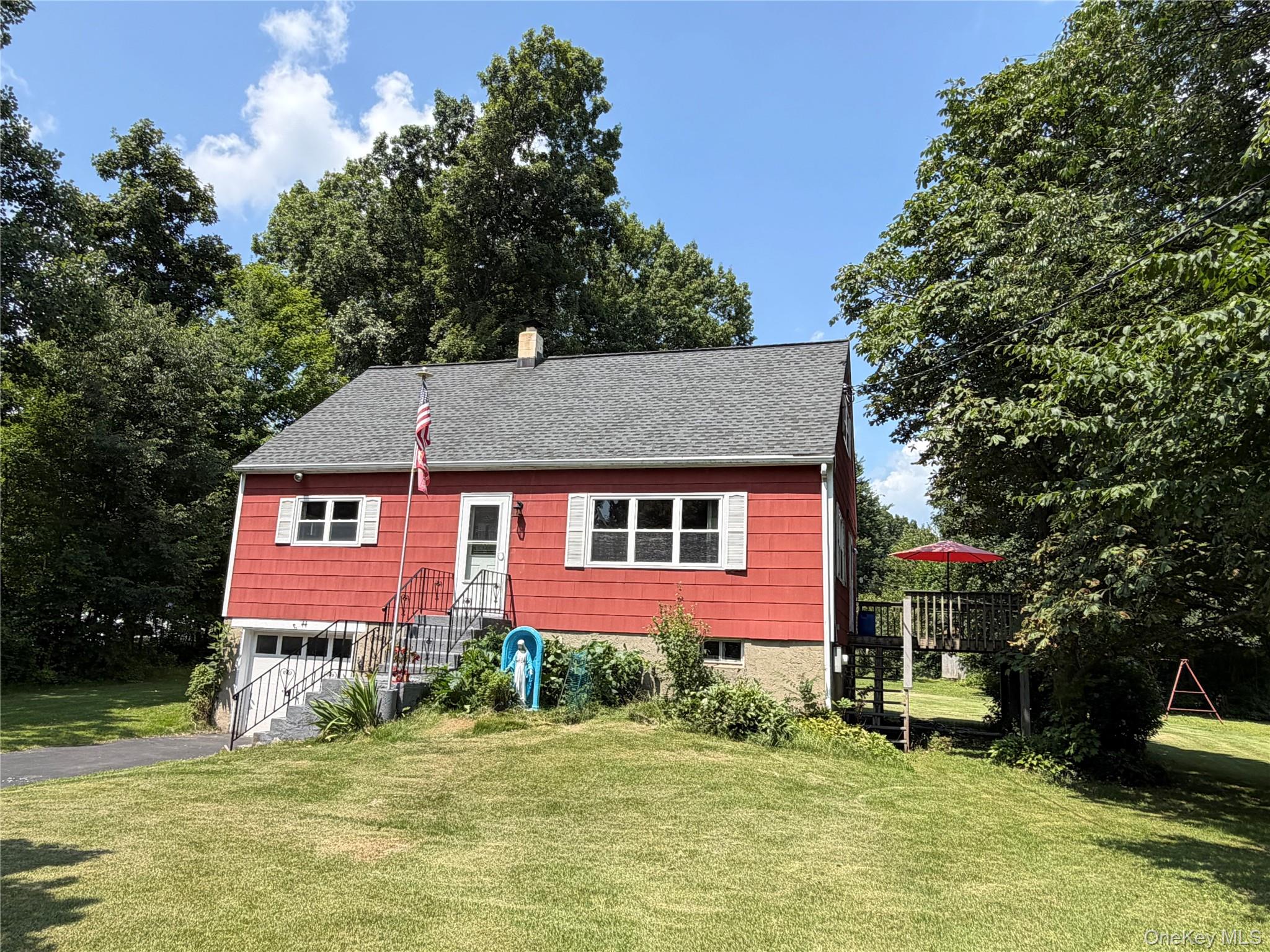 1st image of 44 Somerset Ln, Putnam Valley, NY 10579 | MLS# 1027729