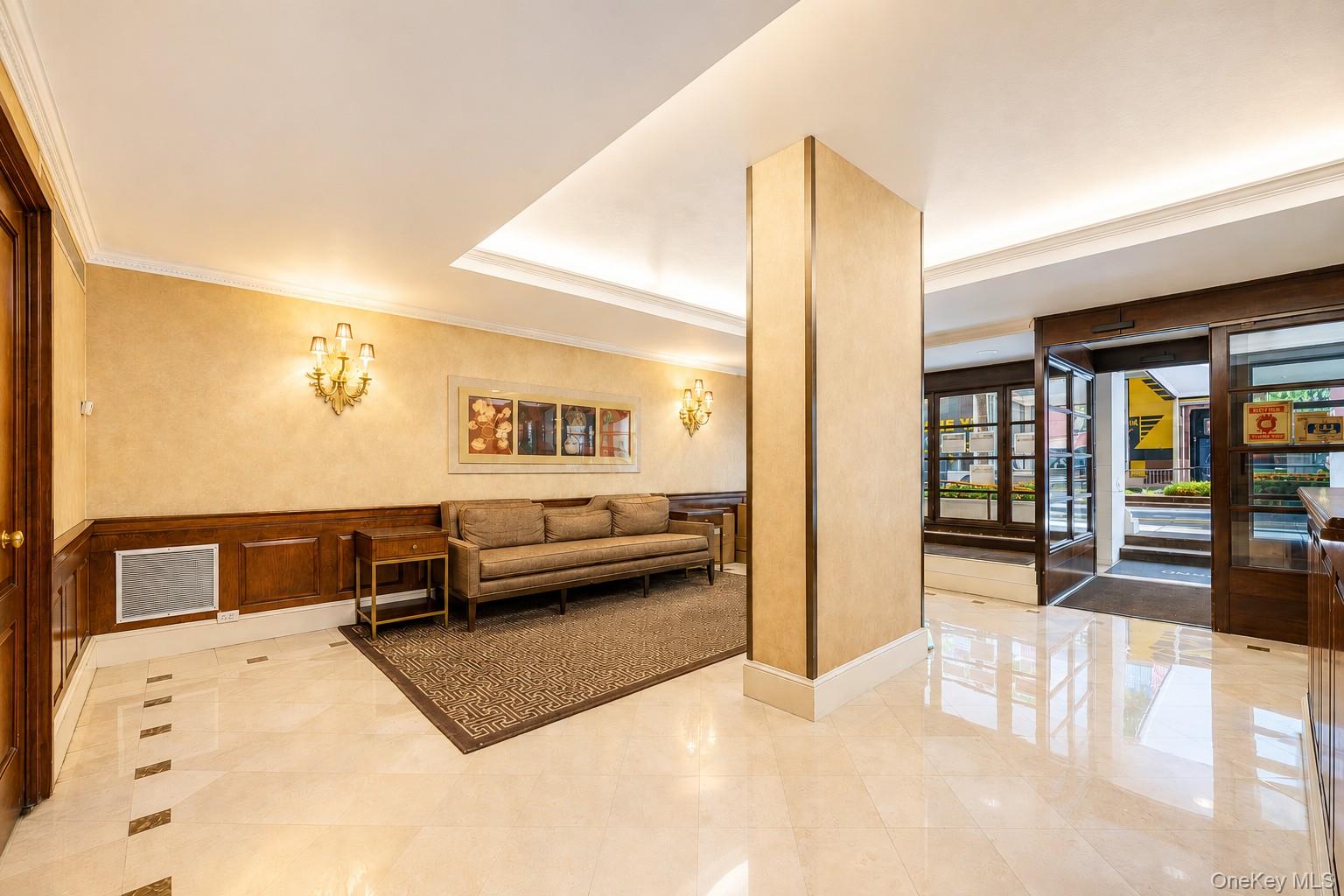 2nd image of 315 E 72Nd St, New York, NY 10021