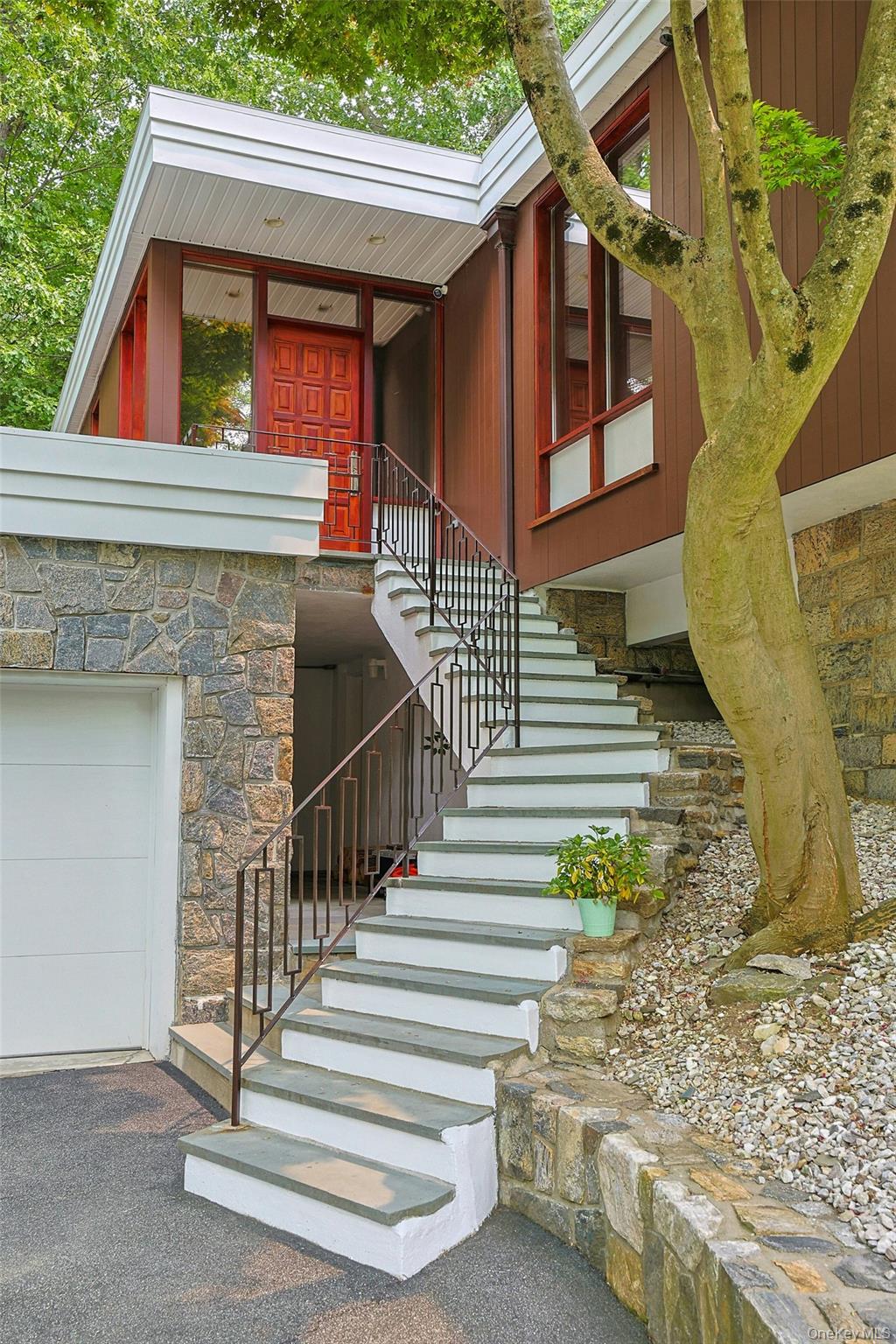 3rd image of 20 Sprain Valley Rd, Scarsdale, NY 10583 | MLS# 1027745