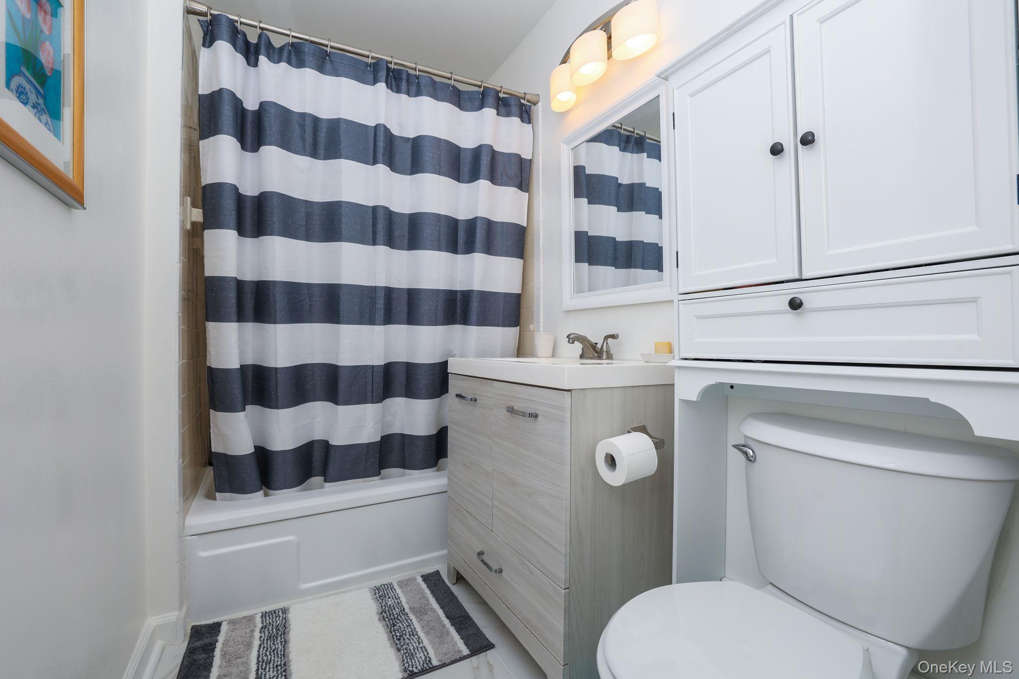 2nd image of 44 Johnes St, Newburgh, NY 12550