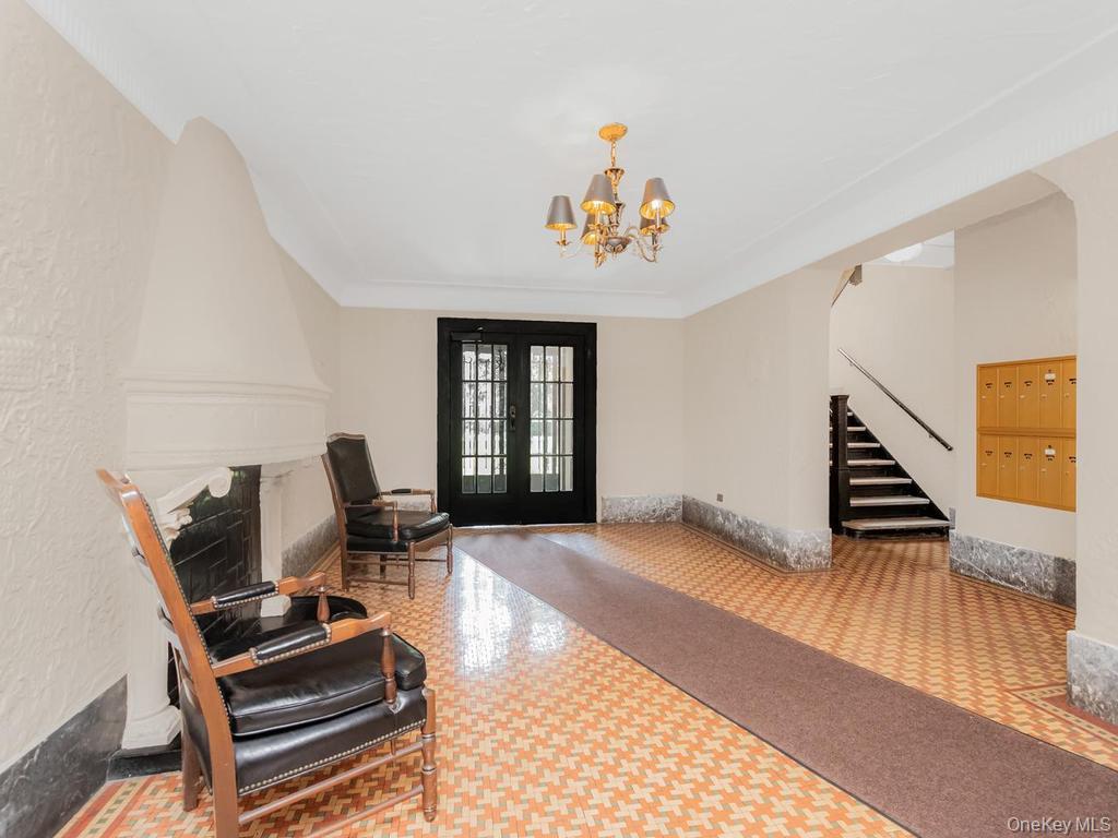 3rd image of 1273 N Ave, New Rochelle, NY 10801