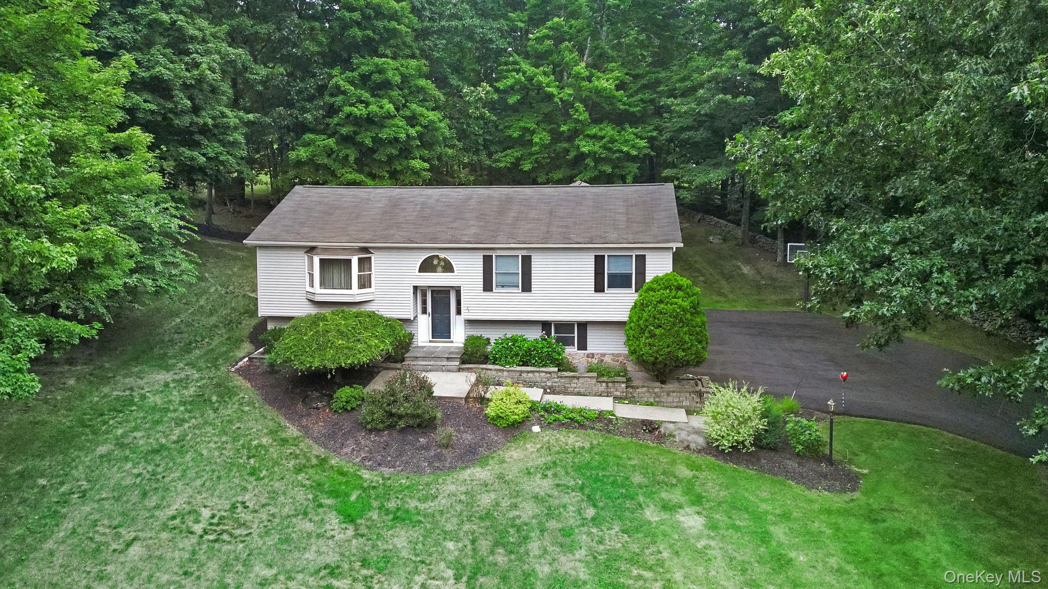 2nd image of 25 Cocoa Ln, Newburgh (town), NY 12550 | MLS# 1027753