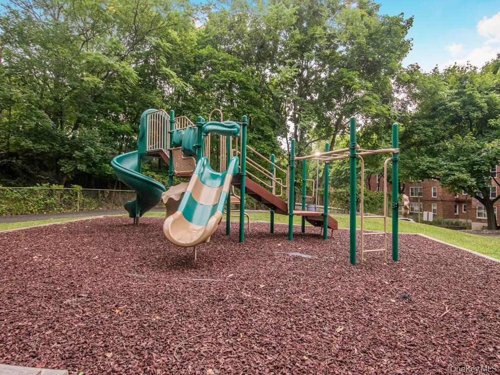 16th image of 110 Dehaven Dr #120, Yonkers, NY 10703 | MLS# 1027769