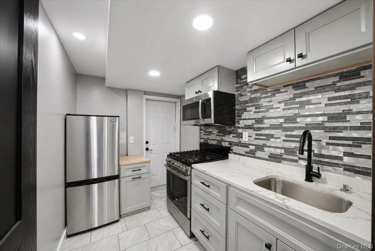 4th image of 3410 Kingsland Ave, New York, NY 10469 | MLS# 1027784