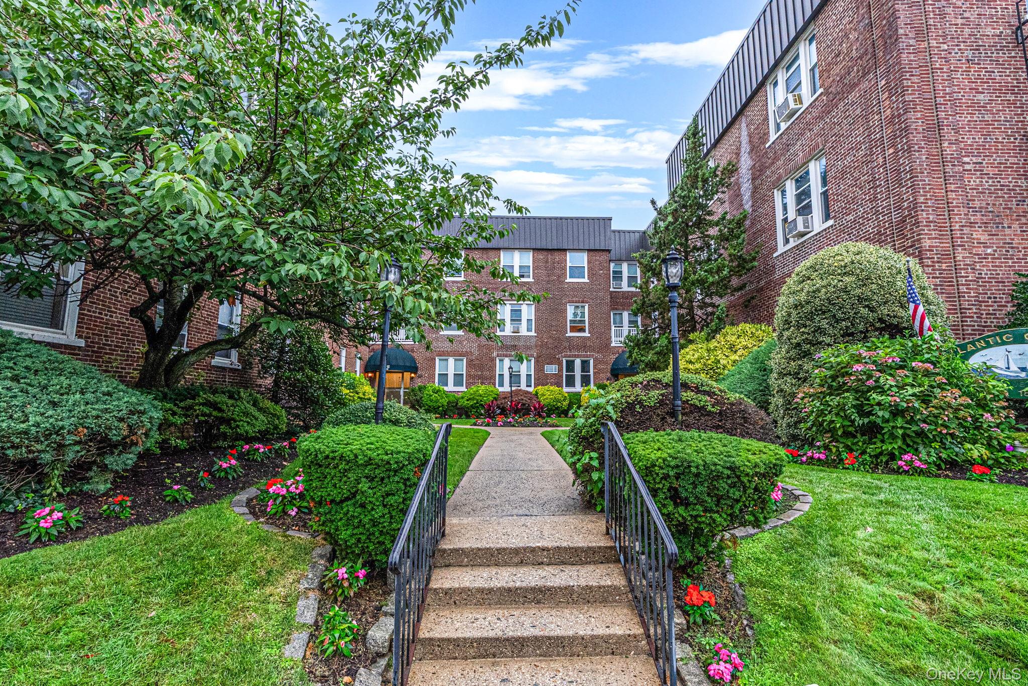 3rd image of 185 Atlantic Ave, Hempstead, NY 11550