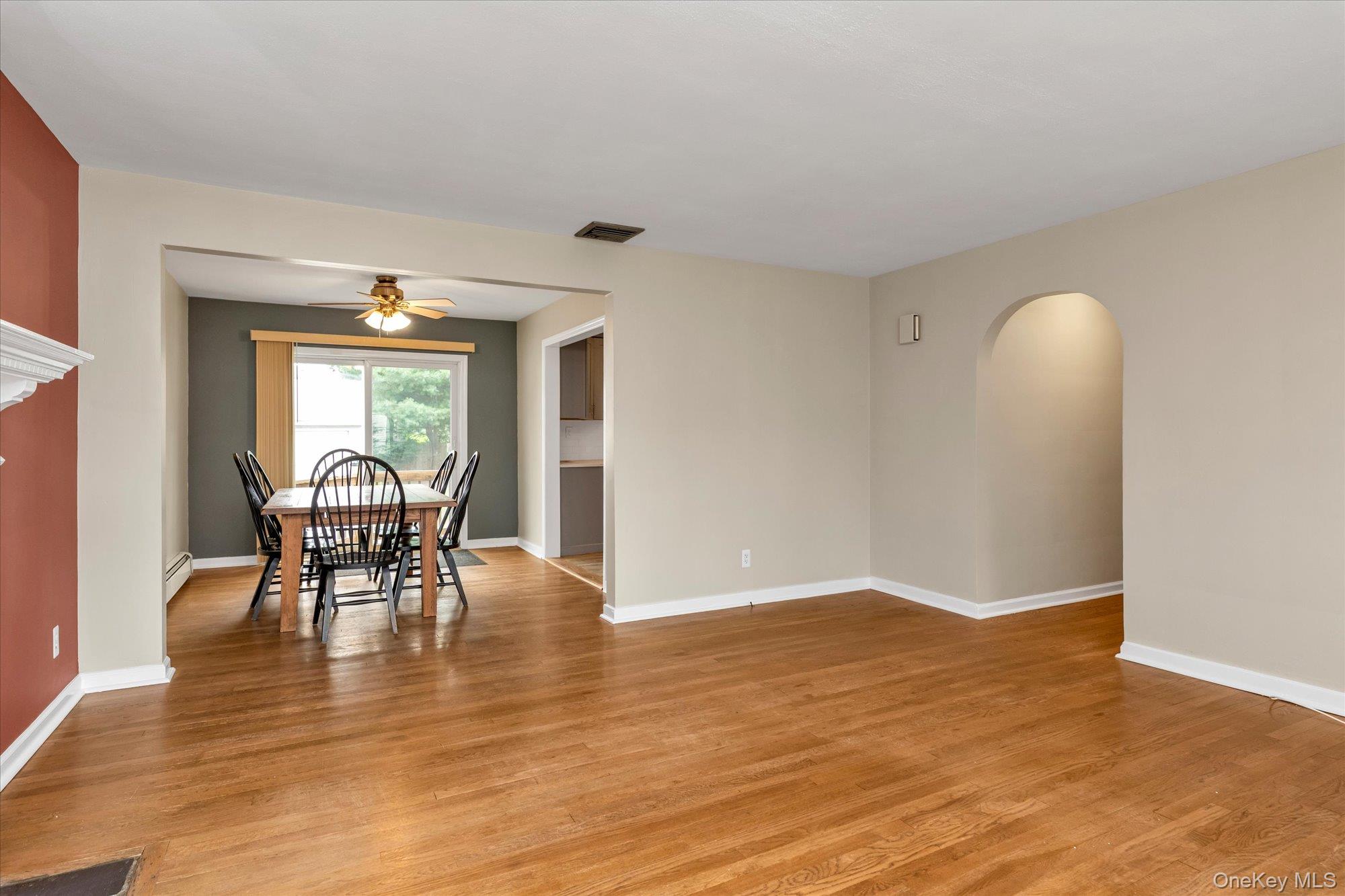 4th image of 16 Verleye Ave, Huntington, NY 11731 | MLS# 1027809