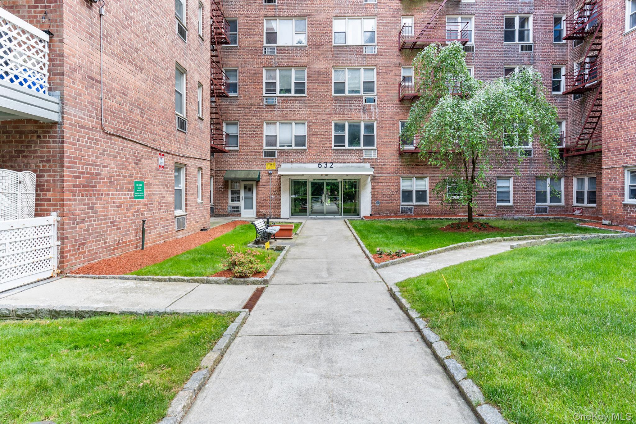 1st image of 632 Palmer Rd #8G, Yonkers, NY 10701 | MLS# 1027825