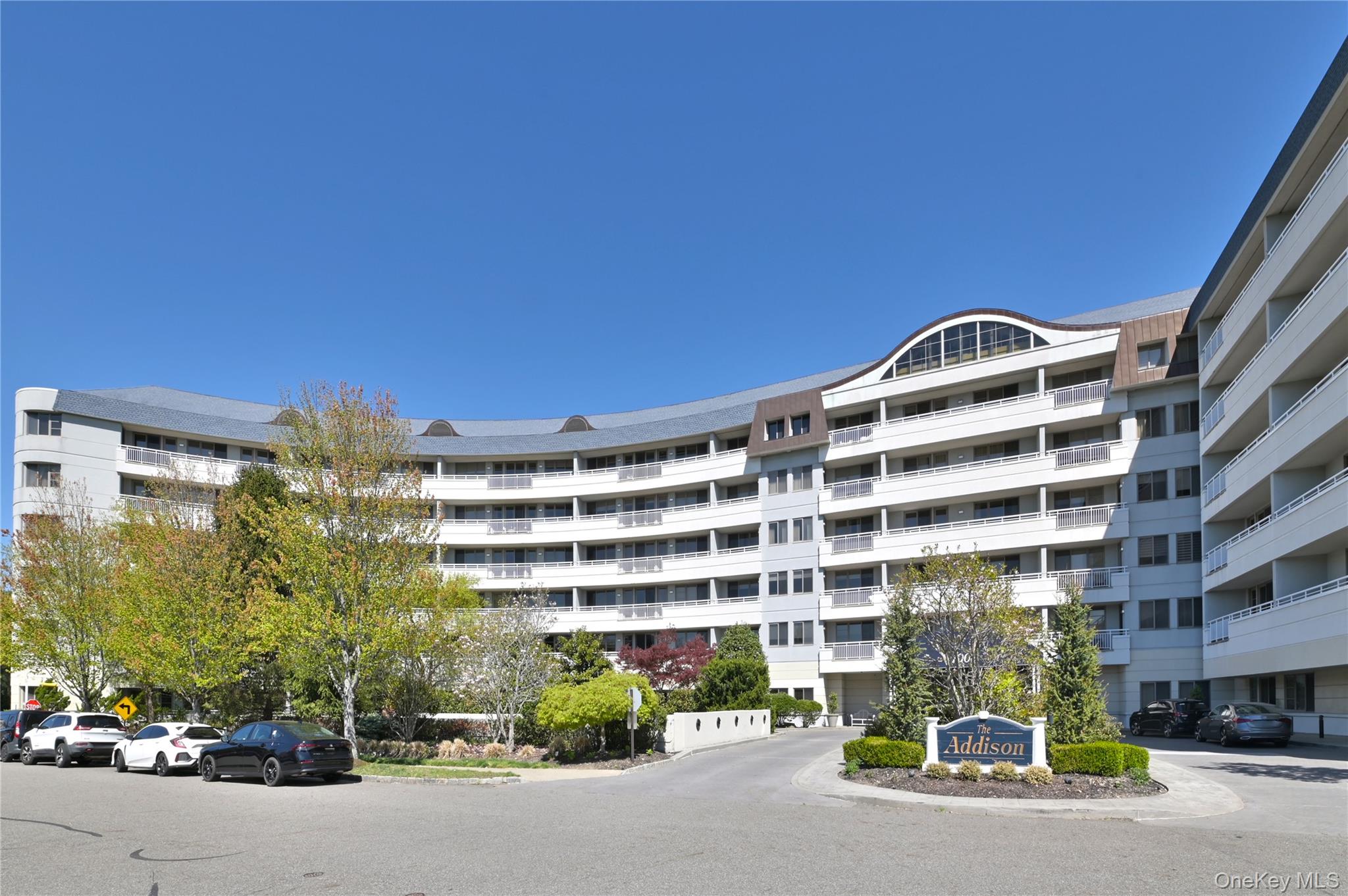 1st image of 100 Harbor View Dr Sw #335, North Hempstead, NY 11050 | MLS# 1027844