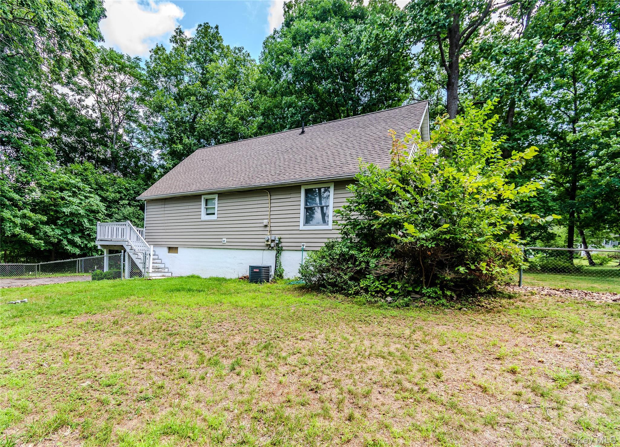 5th image of 19 Farmstead Rd, New Windsor, NY 12553 | MLS# 1027849