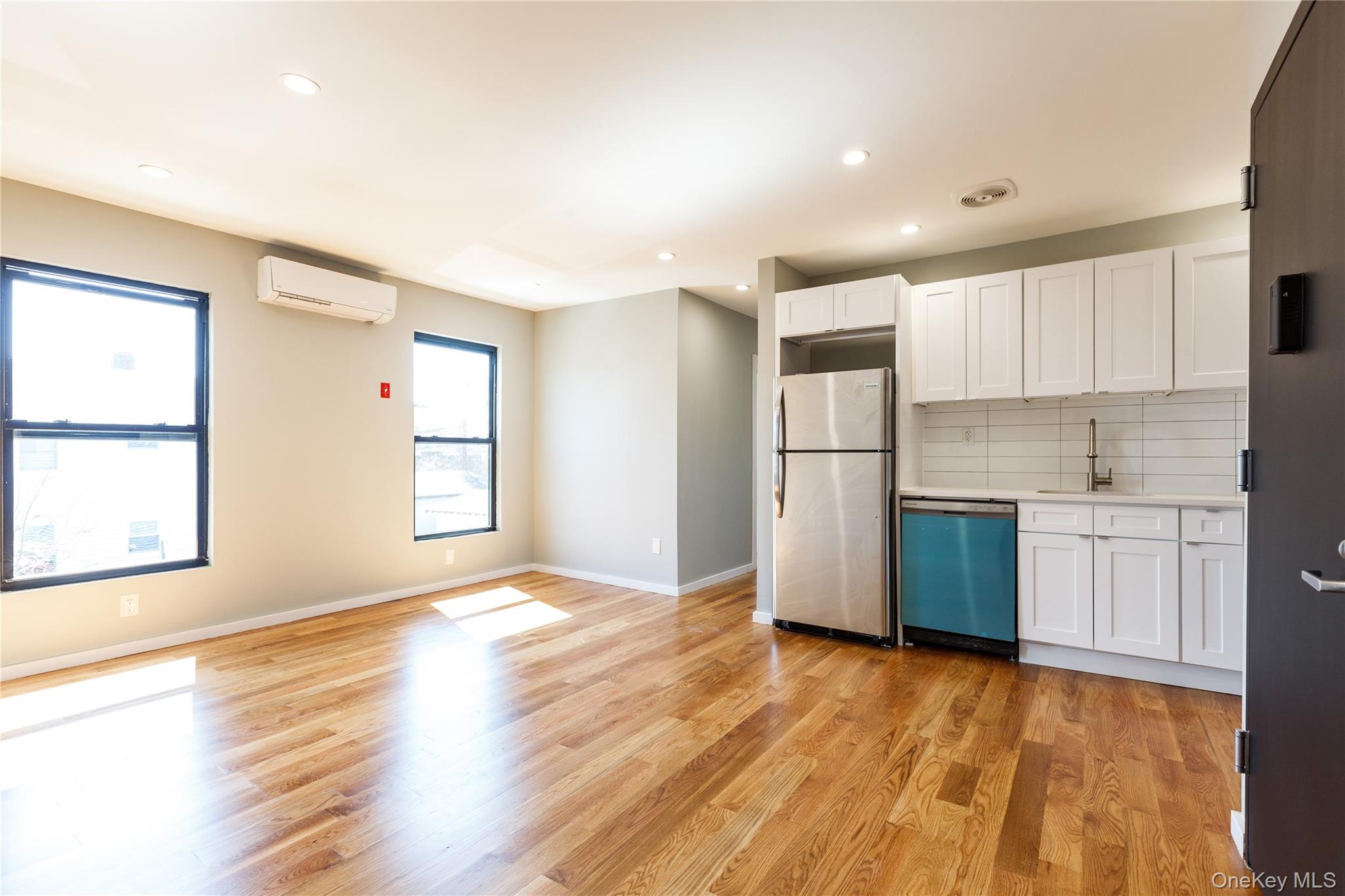 3rd image of 8734 132Nd St, New York, NY 11418 | MLS# 1027855