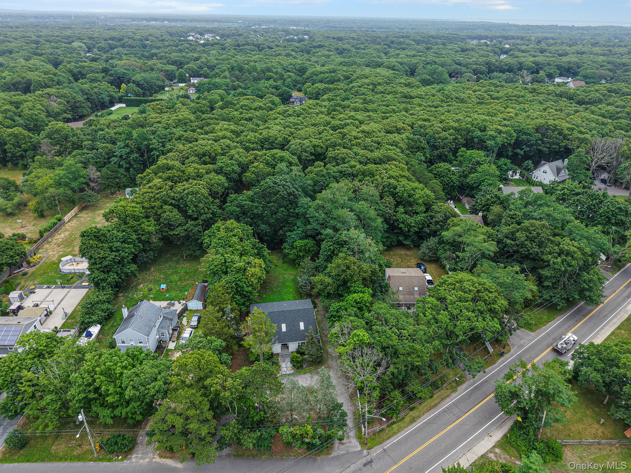 41st image of 3 Cozine Rd S, Brookhaven, NY 11934 | MLS# 1027865