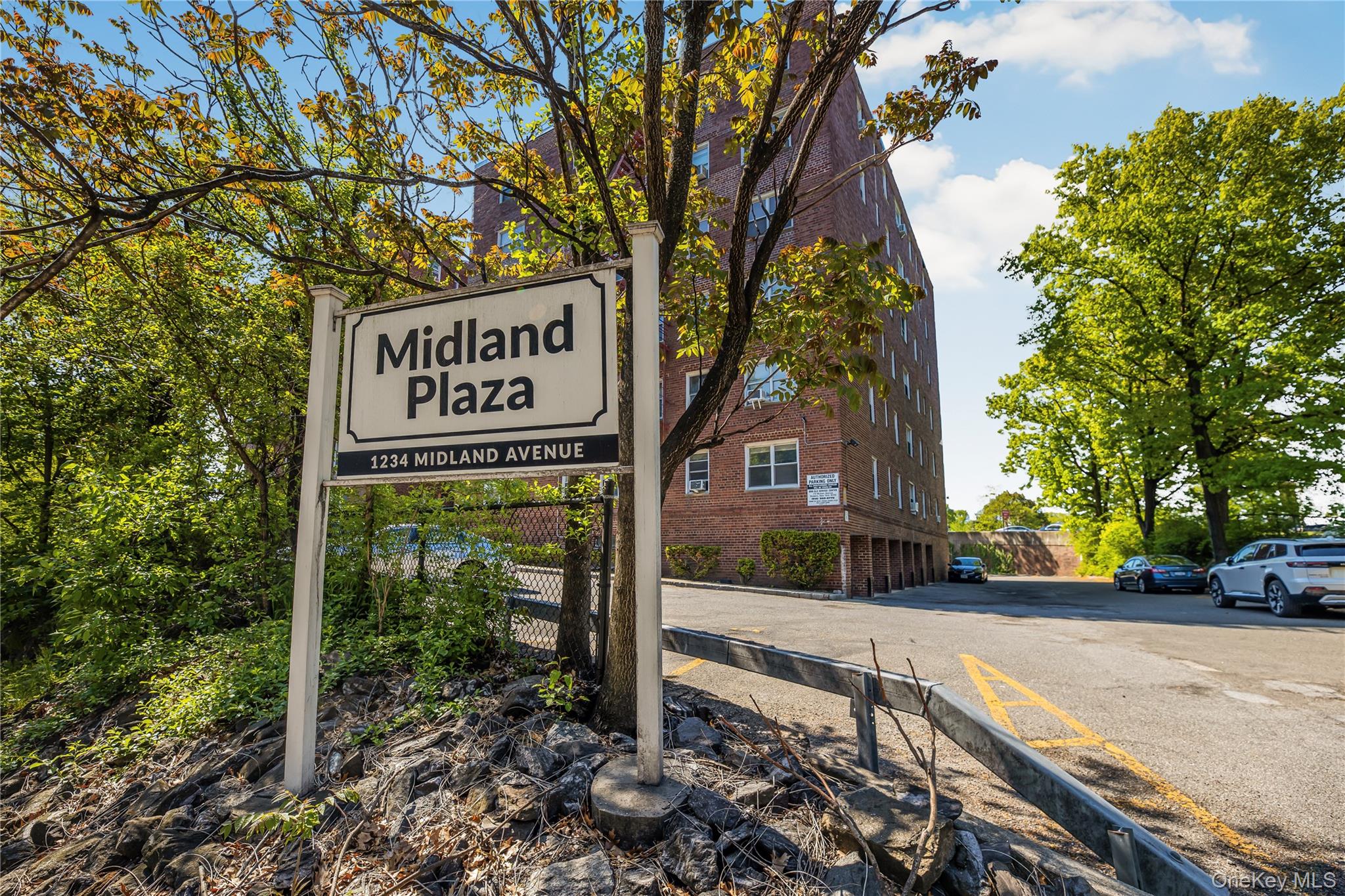 2nd image of 1234 Midland Ave #6E, Bronxville, NY 10708 | MLS# 1027876