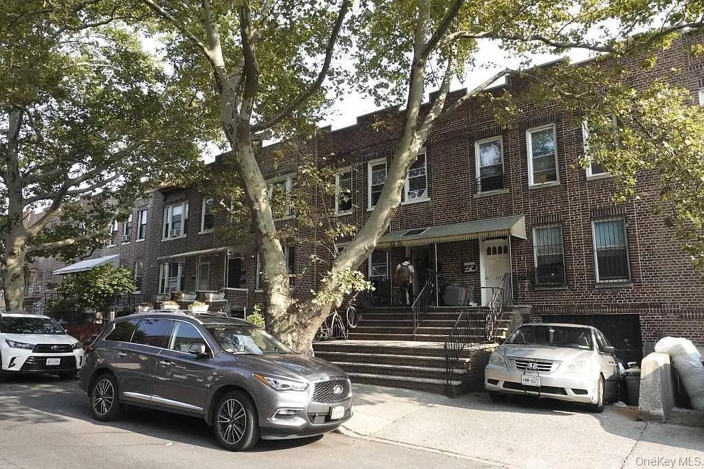 2nd image of 775 48th St, Brooklyn, NY 11220 | MLS# 1027880