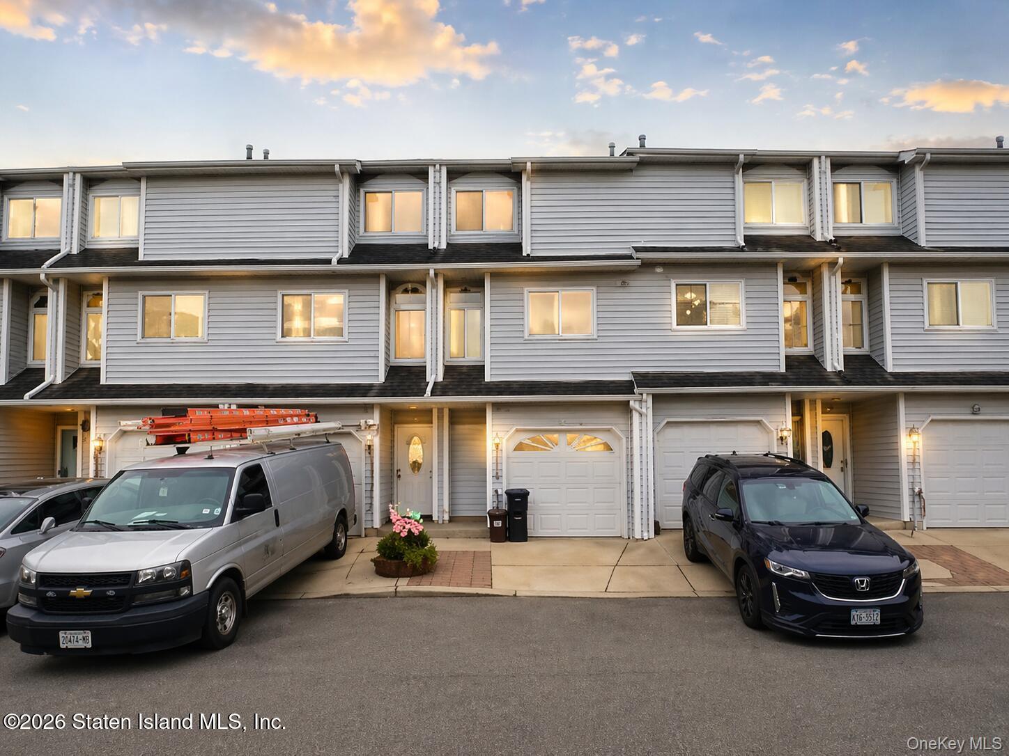 2nd image of 41 Simmons Loop, Staten Island, NY 10314 | MLS# 1027918