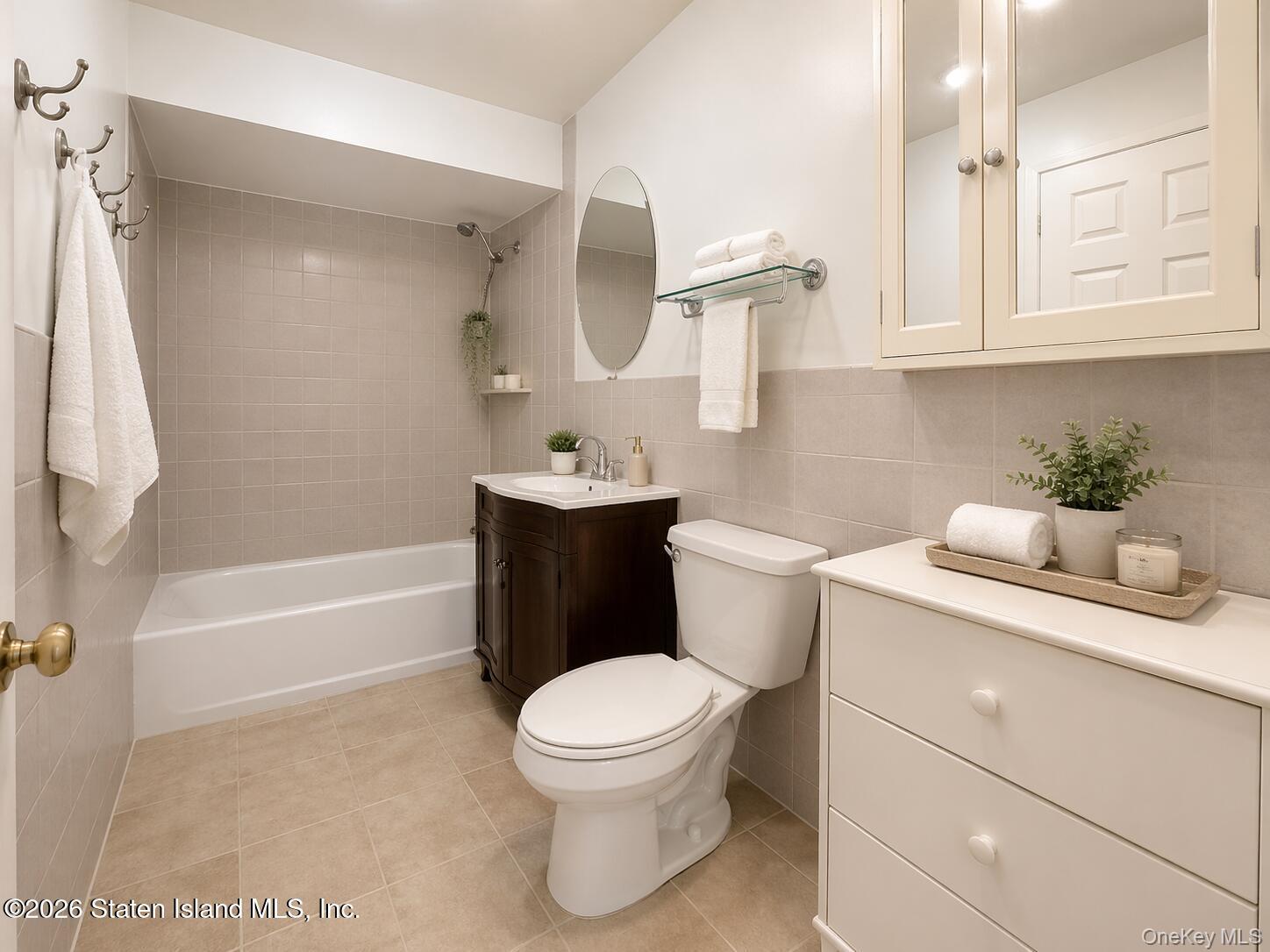 5th image of 41 Simmons Loop, Staten Island, NY 10314 | MLS# 1027918