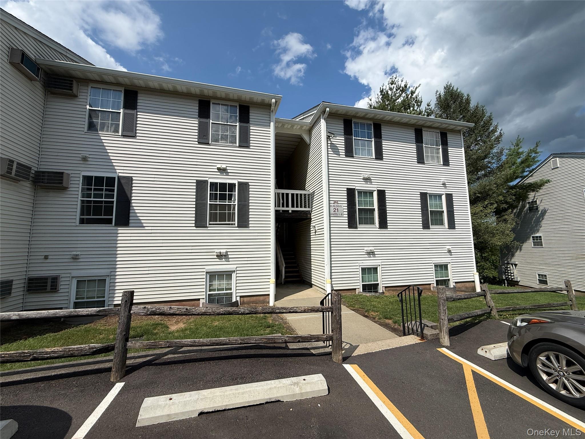 1st image of 21 Lexington Hl #3, Harriman, NY 10926 | MLS# 1027933