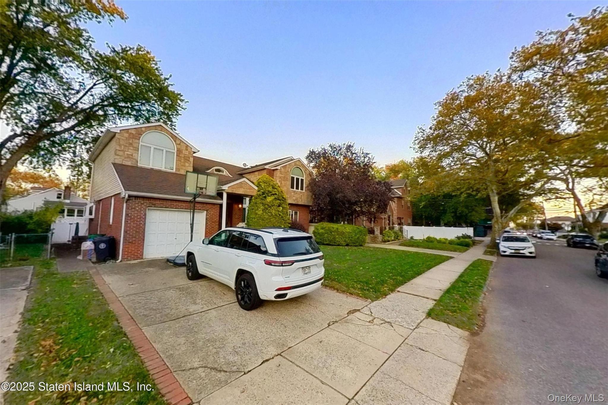 4th image of 257 Locust Ave, Staten Island, NY 10306 | MLS# 1027938