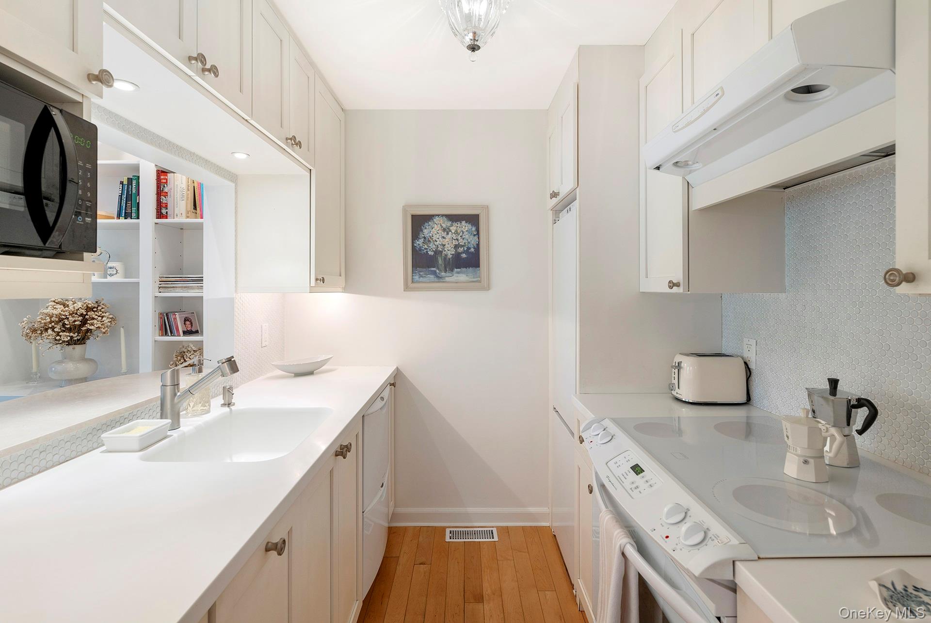 4th image of 514 Pantigo Rd, East Hampton, NY 11937