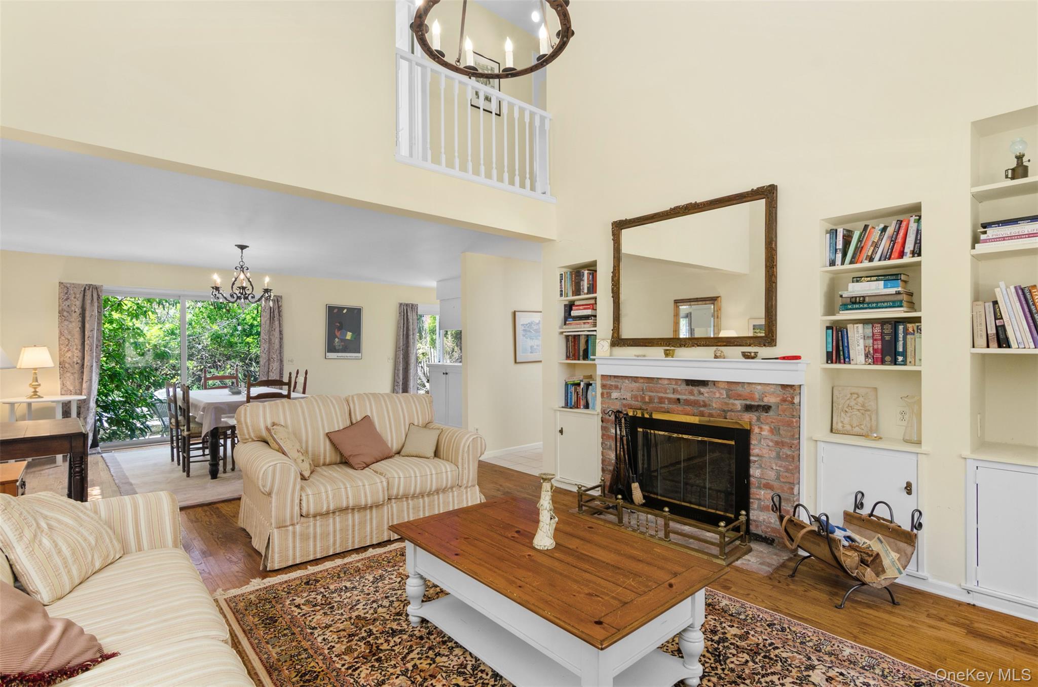 5th image of 570 Hampton Rd, Southampton, NY 11968
