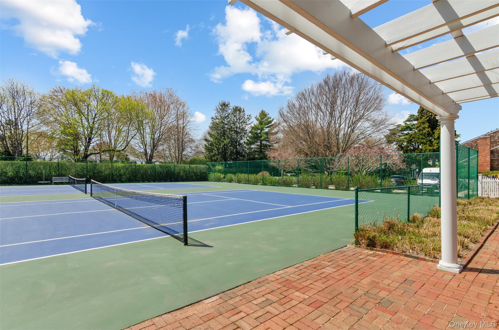 2nd image of 570 Hampton Rd, Southampton, NY 11968
