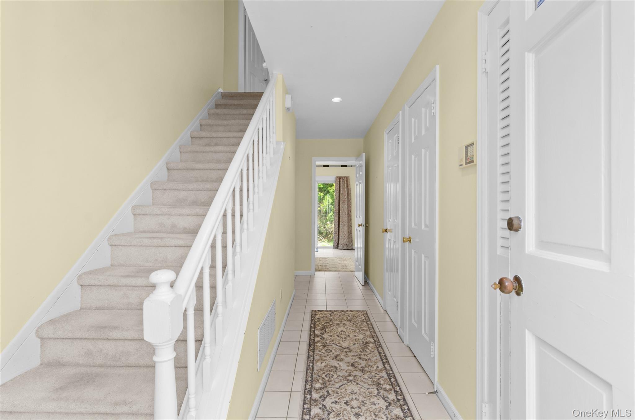 3rd image of 570 Hampton Rd, Southampton, NY 11968