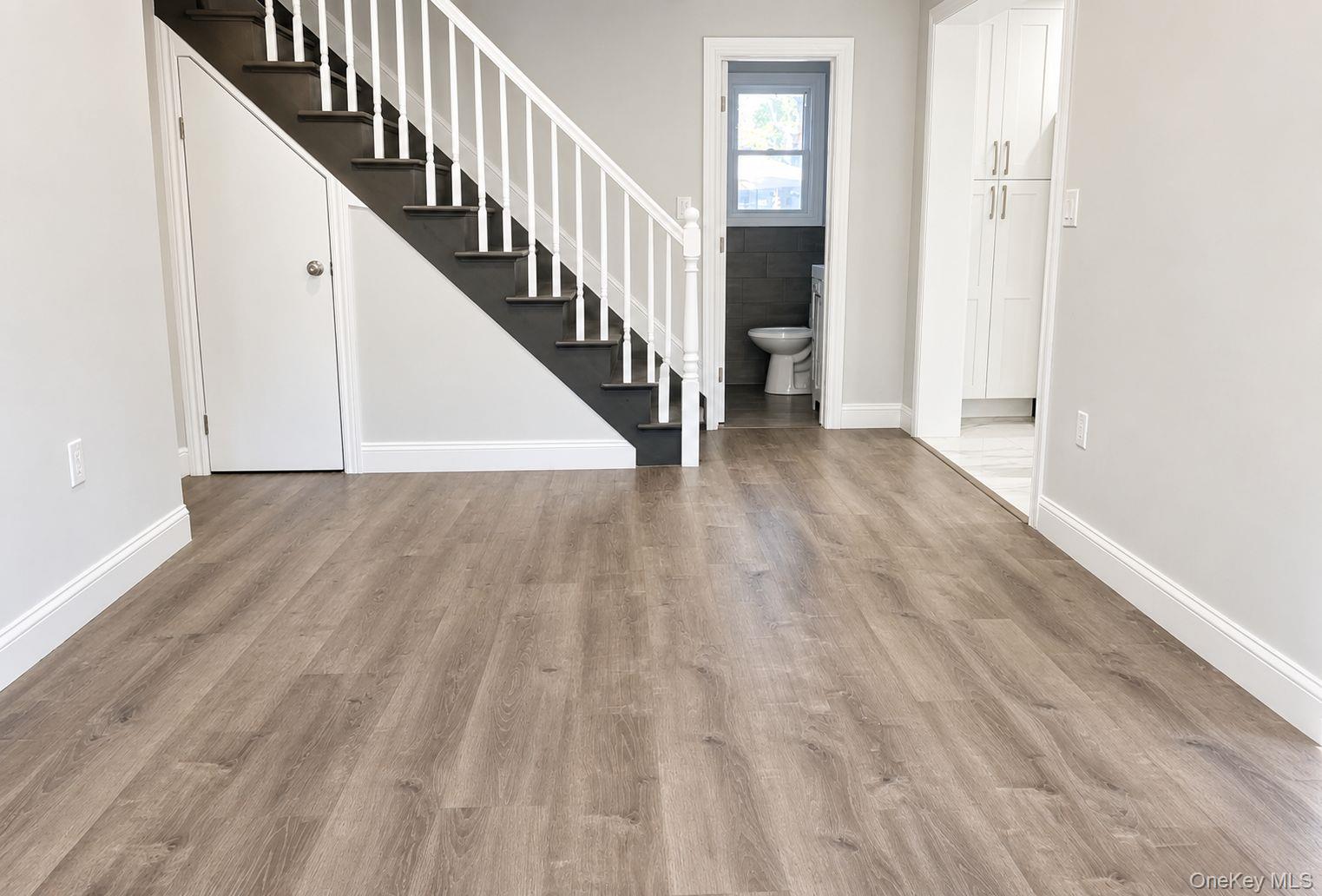 4th image of 165 Cedar St, Amityville, NY 11701 | MLS# 1028012