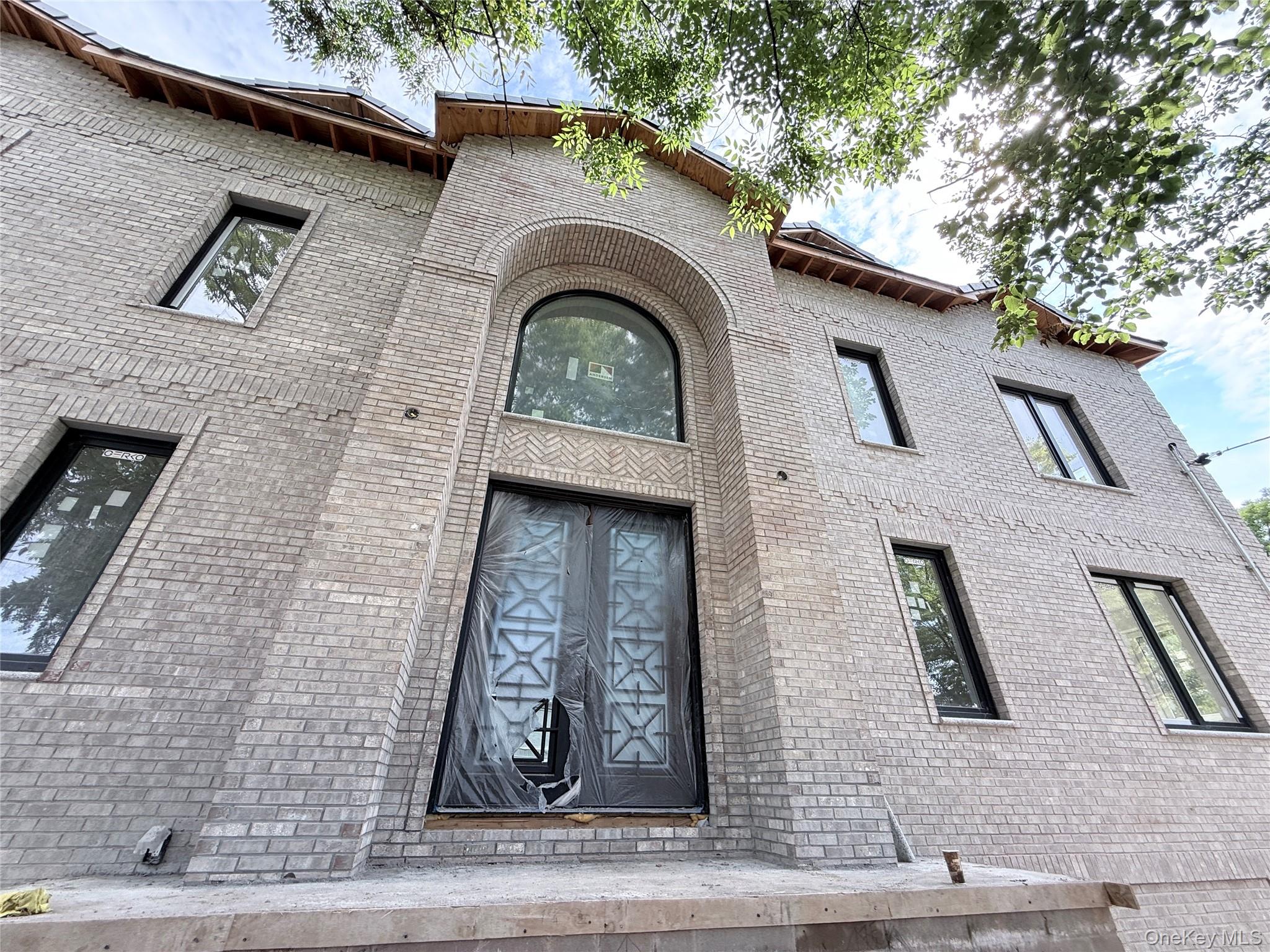 1st image of 7829 160th St, New York, NY 11366 | MLS# 1028042