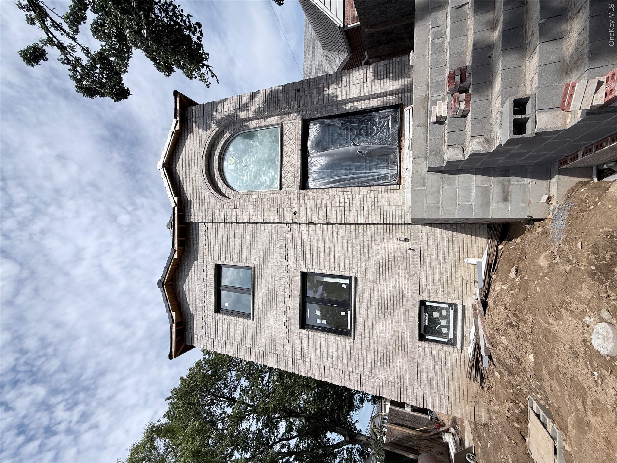 5th image of 7829 160Th St, New York, NY 11366 | MLS# 1028042