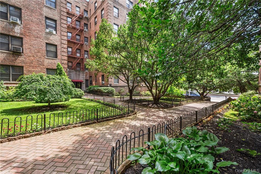 3rd image of 3015 Riverdale Ave #5F, New York, NY 10463 | MLS# 1028046